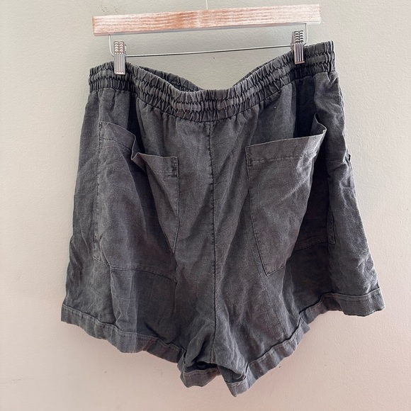 Universal thread goods co ladies linen shorts xxl - Picture 4 of 7